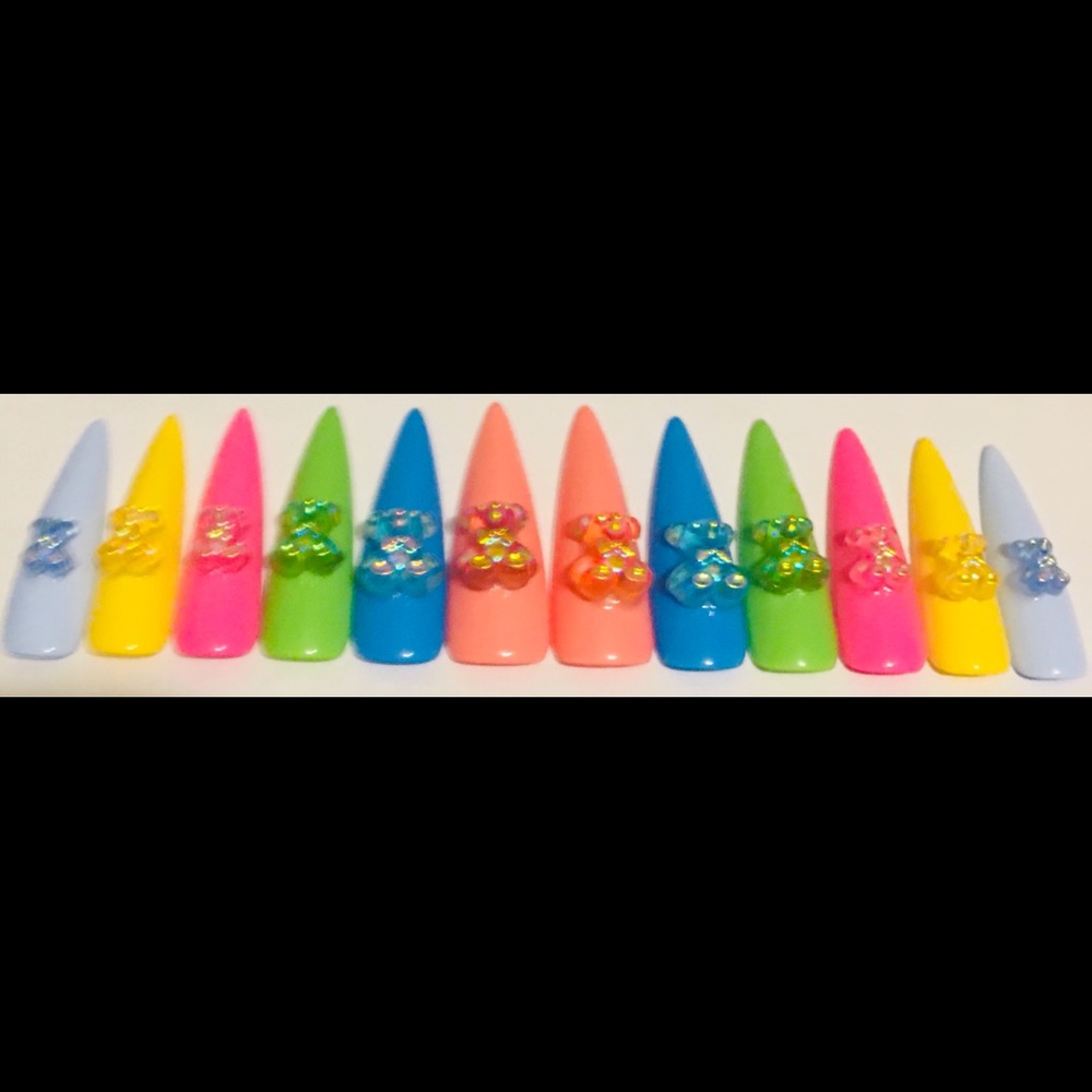 🧸Bearii Pretty Gummy bear Press on Nails🧸